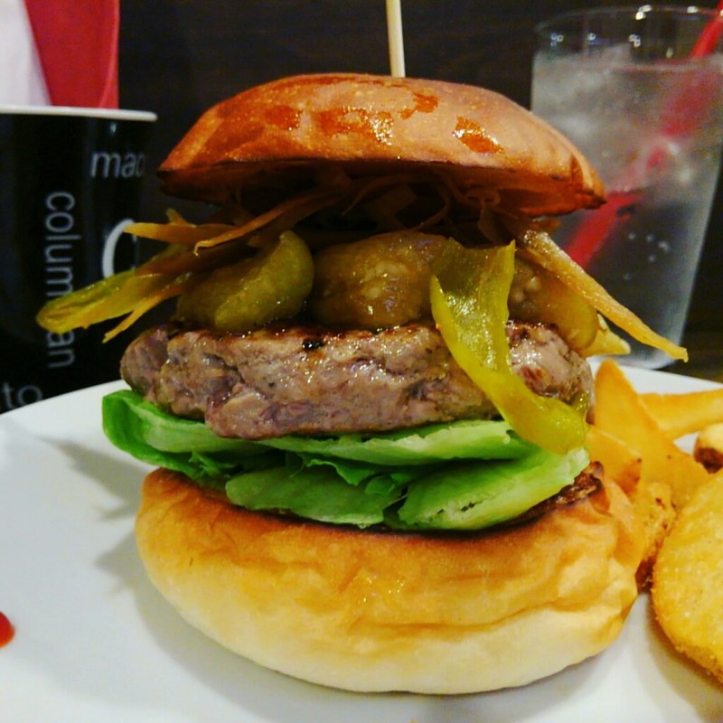 焼茄子としし唐のきんぴらバーガー(Kokopelli)