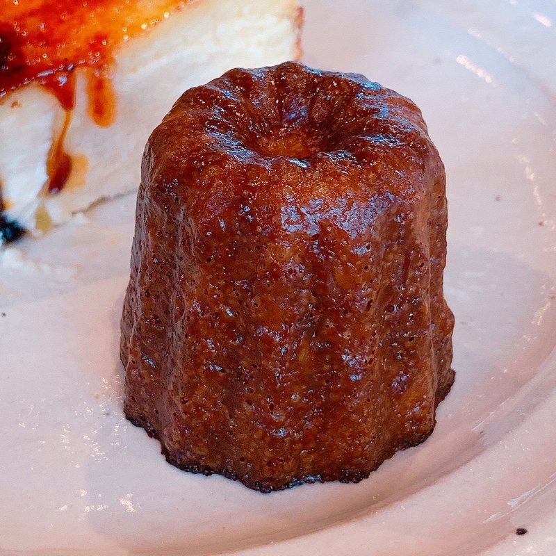 カヌレ(factory & cafe Soleil)