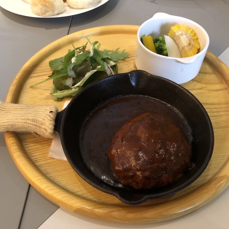 特製ハンバーグステーキ デミグラスソース(収穫祭 三宮店 （しゅうかくさい）)