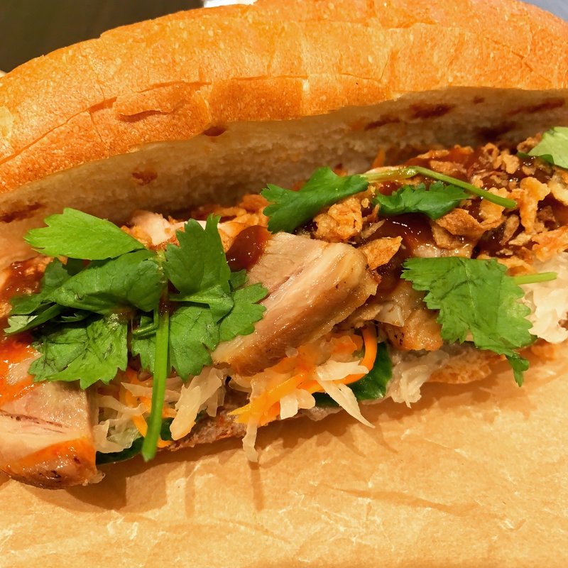 ローストポークバインミー(Thai&Vietnam レモングラス)