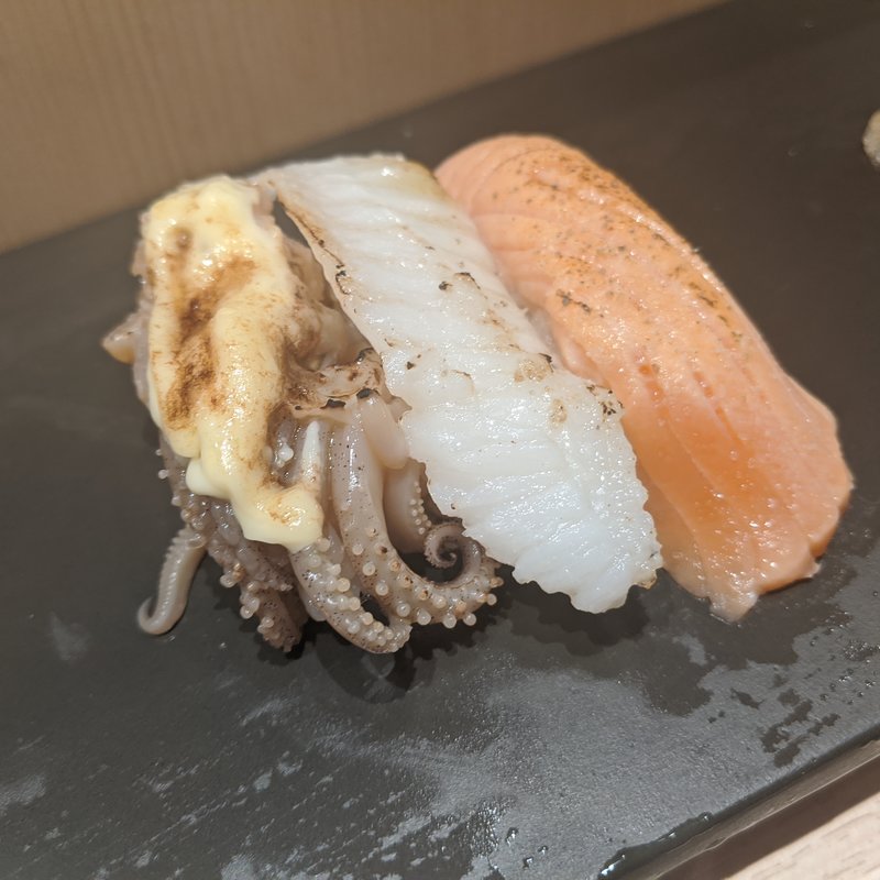 炙り3貫セット(立ち食い鮨 鈴な凛)