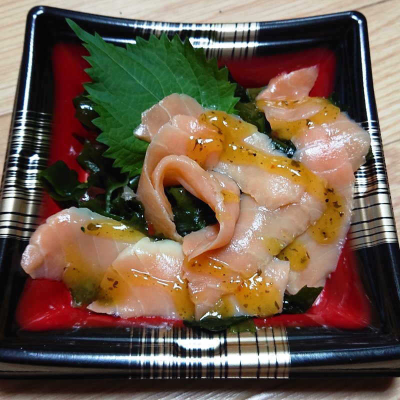 サーモンのカルパッチョ(築地銀しゃり 雪谷本店)