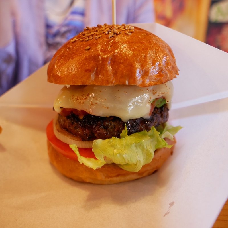 アボカドチーズバーガー(Nick & Renée)