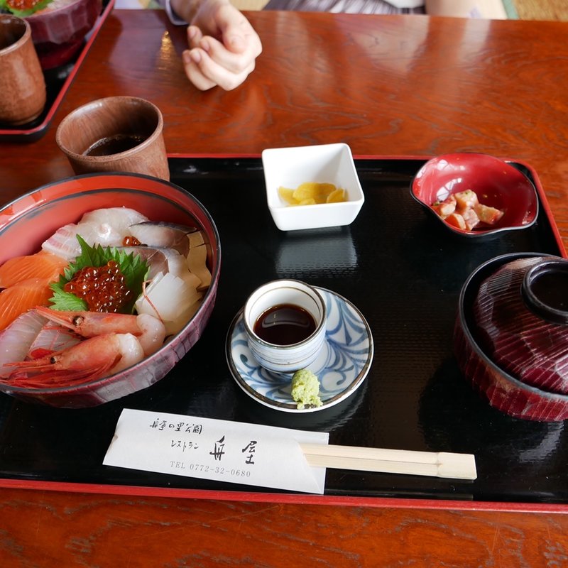海鮮丼(舟屋)
