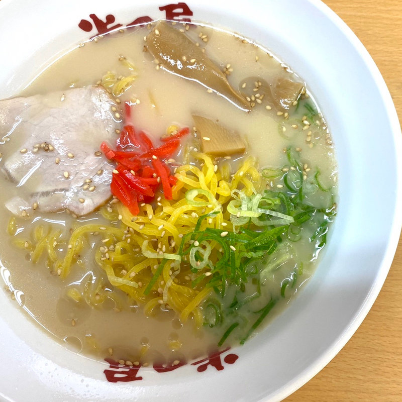 とんこつラーメン(半田屋 サッポロファクトリー前店)
