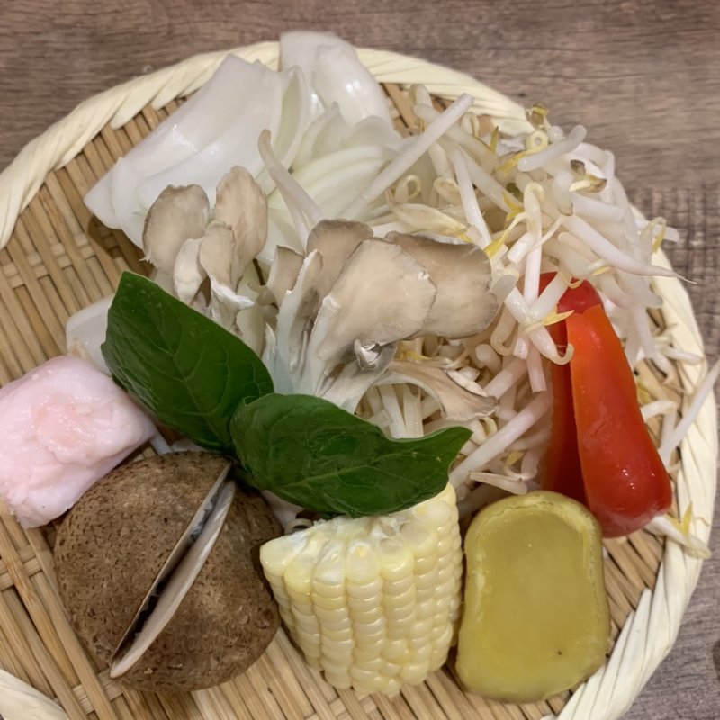 野菜盛り合わせ(北海道産羊・野菜ふくすけ)