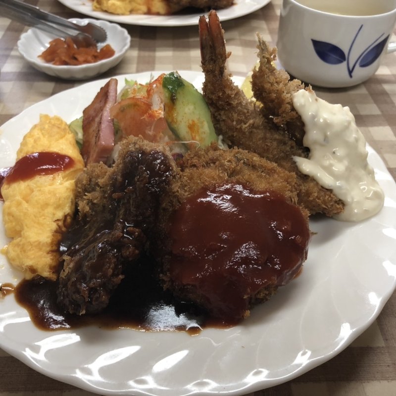 スペシャルランチ（魚フライトッピング）(グリルきのん)