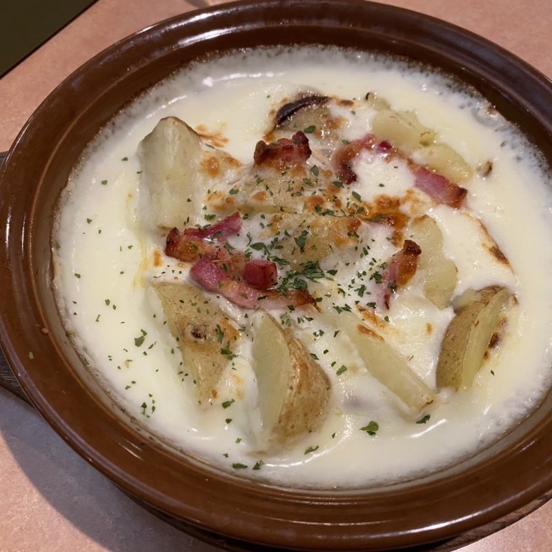 皮つき新じゃがのチーズグラタン(サイゼリヤ 入間市役所前店)