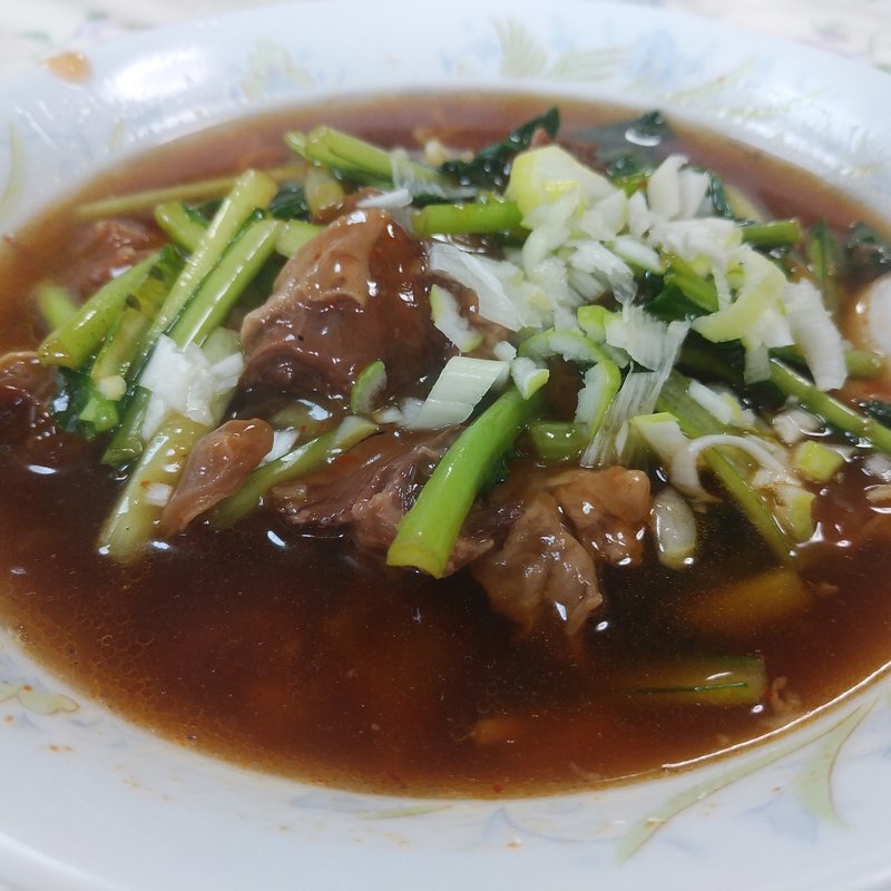 牛すじスタミナそば(ファミリー中華・たんぽぽ)