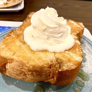 厚切りハニートースト(雪桜)