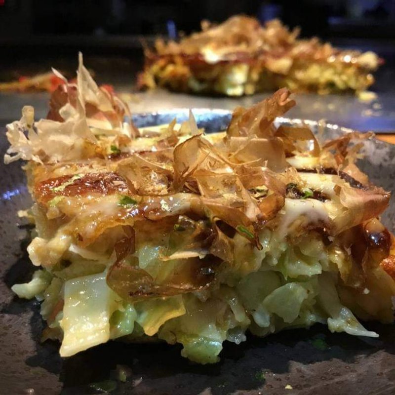 豚玉(お好み鉄板焼 KONOMU)