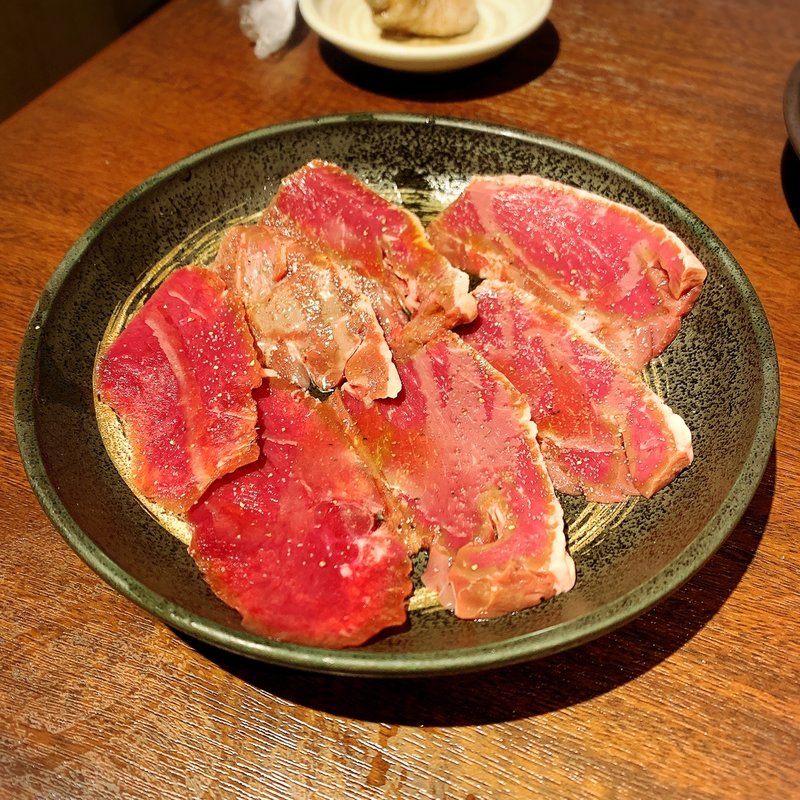 (焼肉市場めぐろや本店)