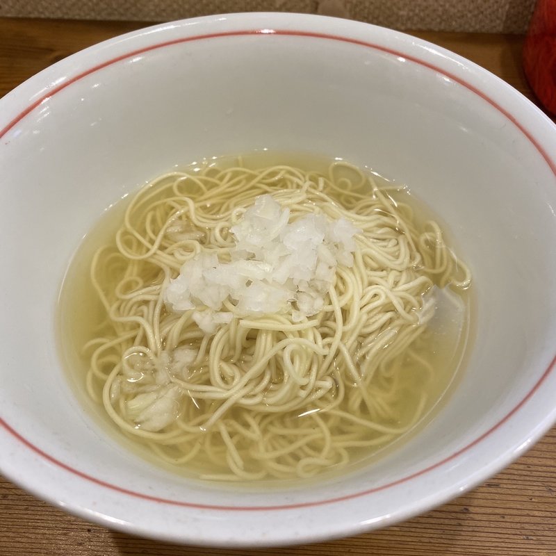 淡麗三段仕込み 煮干しそば(別邸三く 豚骨らーめん真真（マシーン）)