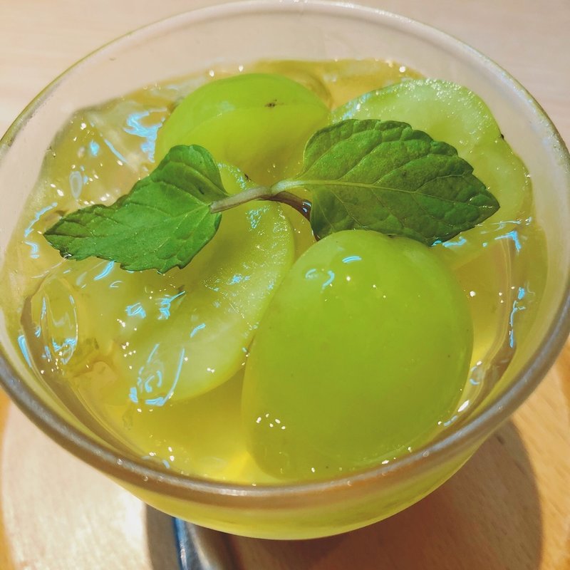 シャインマスカットのムース(拉麺開花(らーめんかいほう))