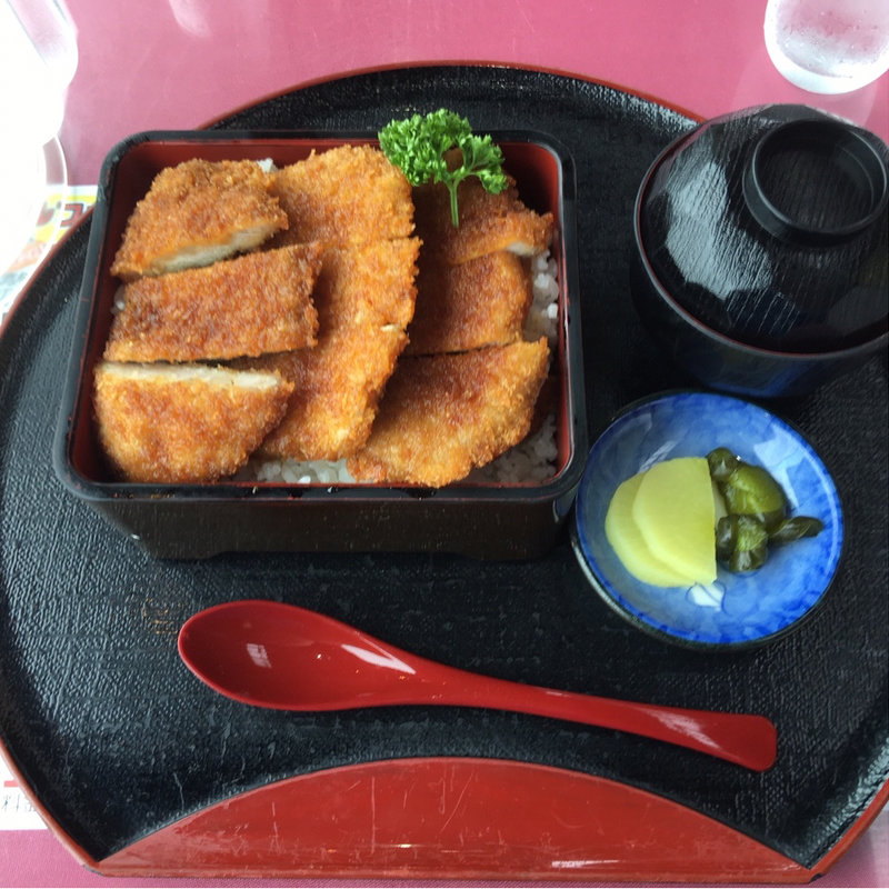 二段タレカツ重(杜の公園ゴルフクラブ レストラン )