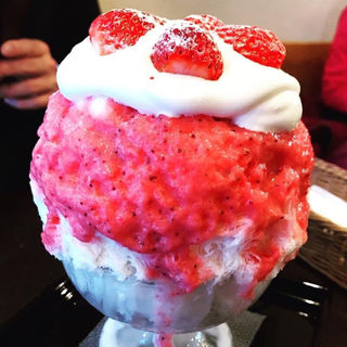 雪いちご(かき氷 重義)