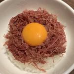 ハーフコンビーフ丼(黒毛和牛　腰塚　目黒店)