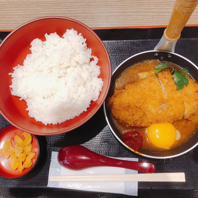 月見チゲかつめし(かつゑもん ダイバーシティ東京プラザ)