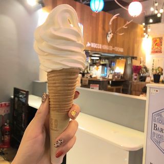 北海道濃厚ミルクソフトクリーム (ワッカ フロム ホッカイドウ)