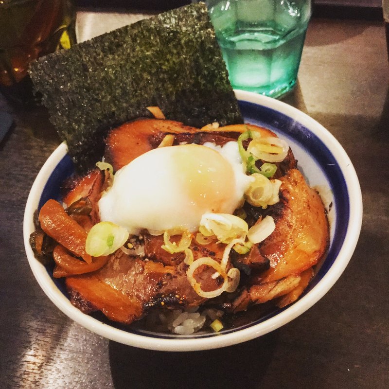 炙り肉ご飯(斑鳩)