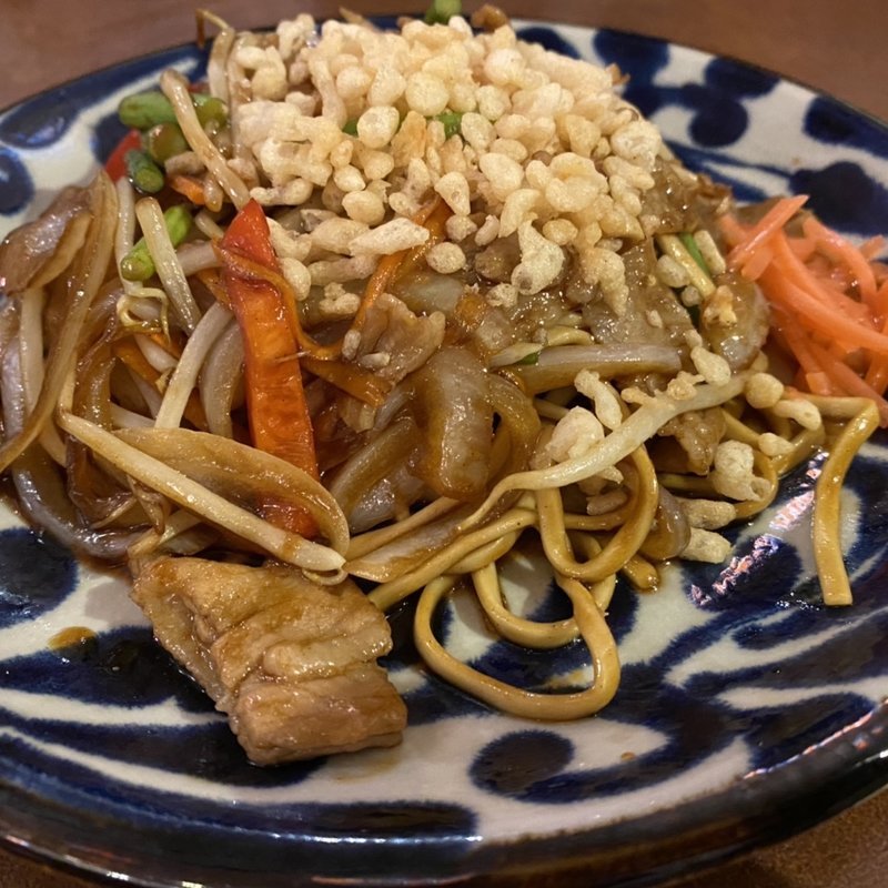 沖縄焼きそば(ナンクル食堂 （なんくるしょくどう）)