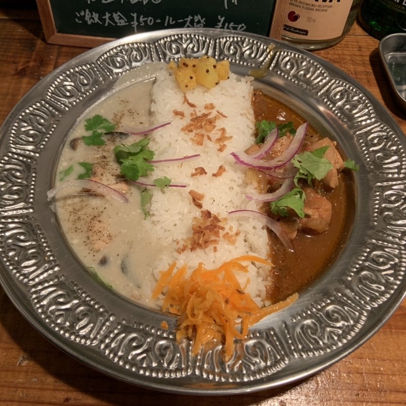 カレー2種盛り(スパイスハット)