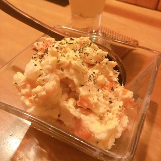 燻製ポテトサラダ(スモークビアファクトリー 東長崎店)