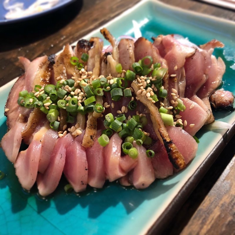 地鶏たたき(ニク酒場 ミツ)