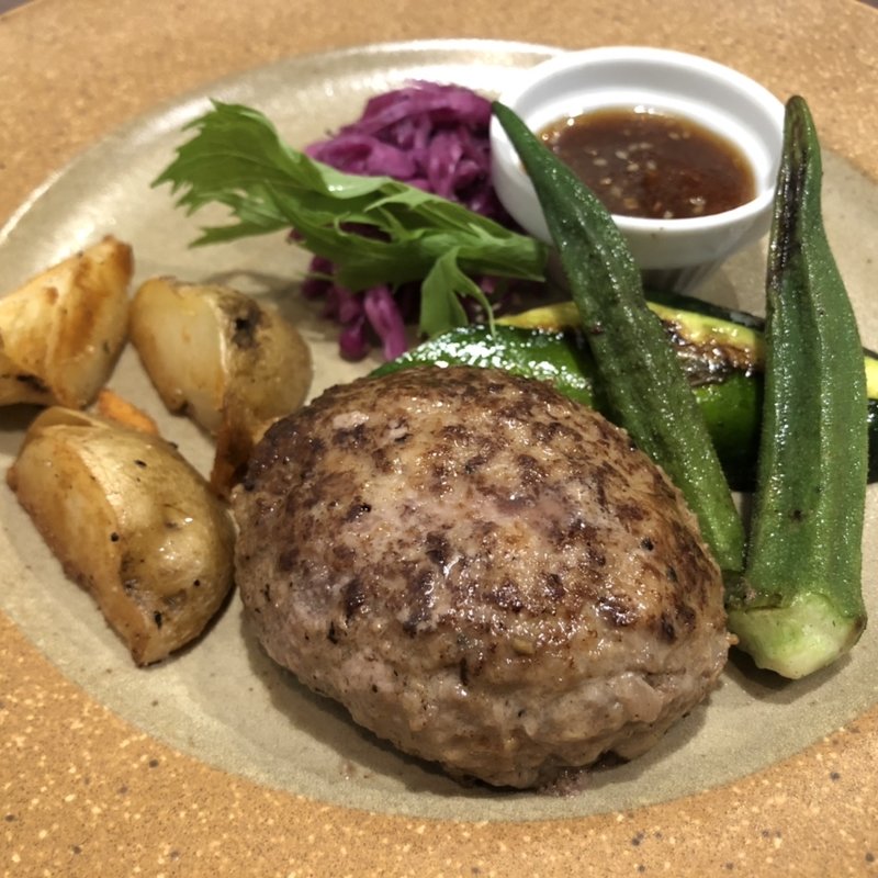 ハンバーグ(野菜を食べるハンバーグ屋さん。)