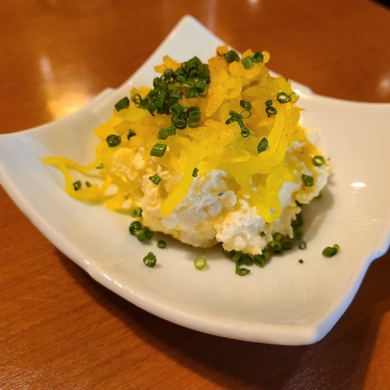 ちょっと大人のポテトサラダ(日本酒の魚枡)