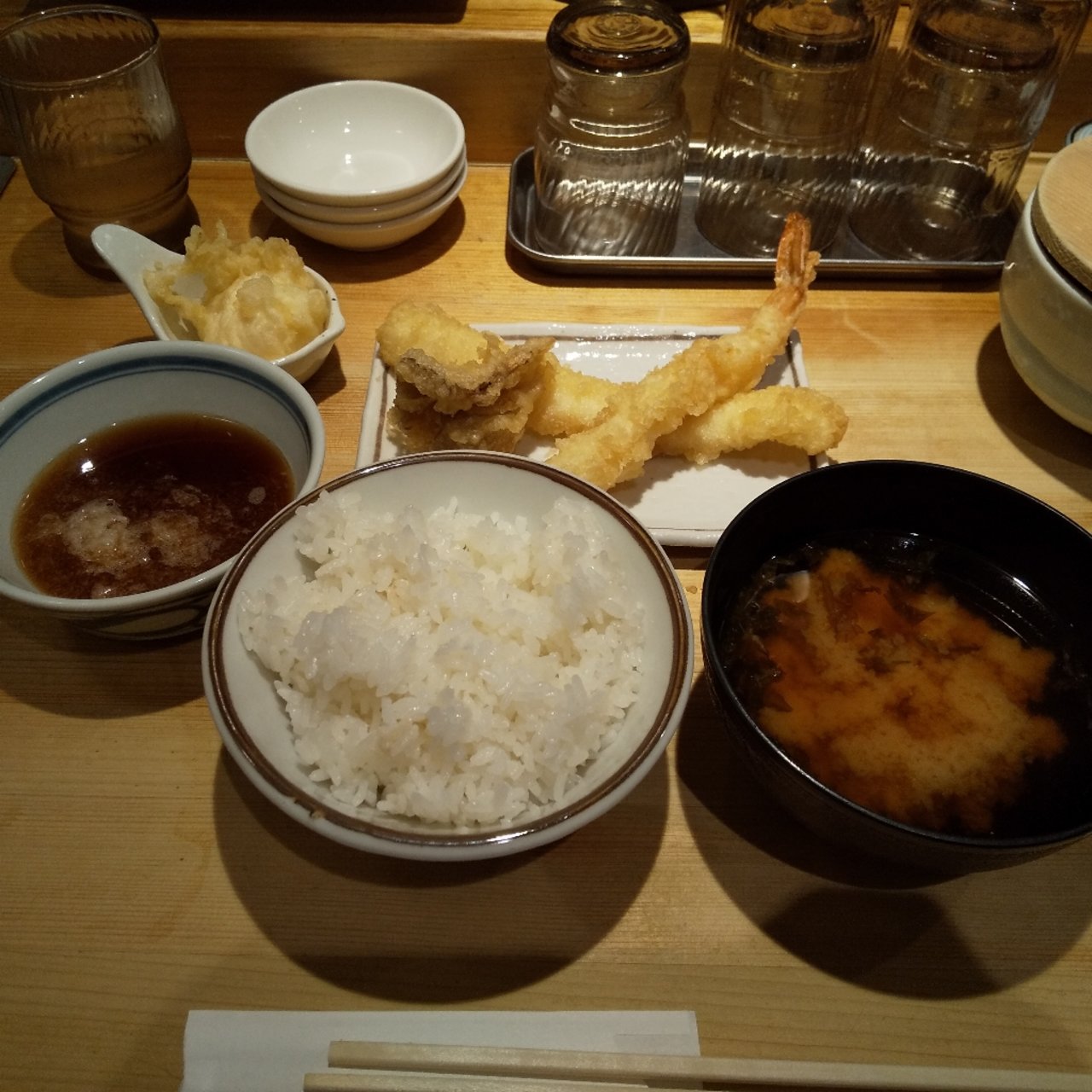 まきの定食 玉子天付き 天ぷら定食 まきの 武蔵小山店 の口コミ一覧 おいしい一皿が集まるグルメコミュニティサービス Sarah