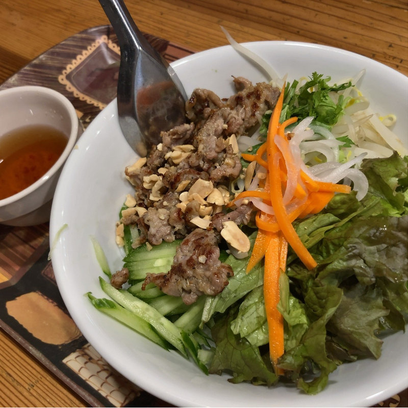 ブンティットヌン(フォン フォー)