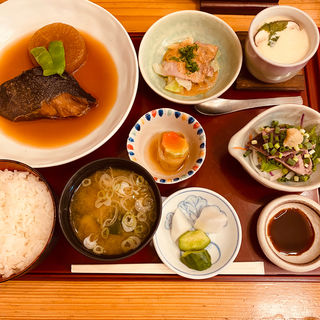 煮魚膳(日本料理 季粋)