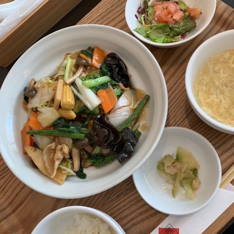 週替わりランチセット(魏飯夷堂北新地店 )