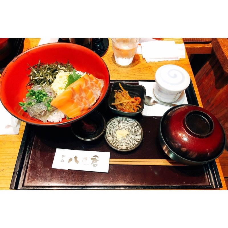 生しらすサーモン丼(和彩 八倉)