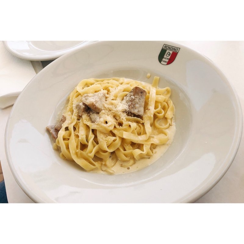 ポルチーニクリームパスタ(ロンディーノ)