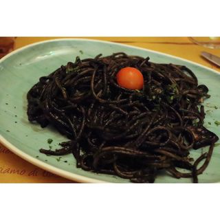 スパゲッティ　ネッロ (Osteria Alla Staffa)