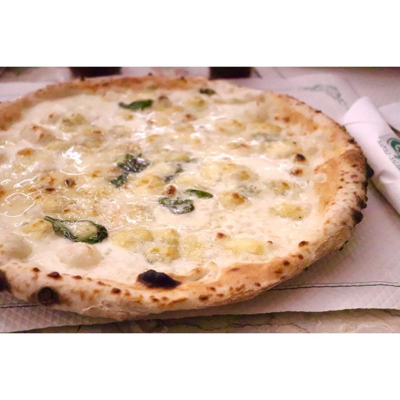 クアトロフォルマッジ(Pizzeria Trianon da Ciro Napoli)