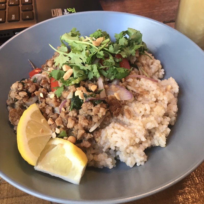 ランチ(アラスカ ツヴァイ)