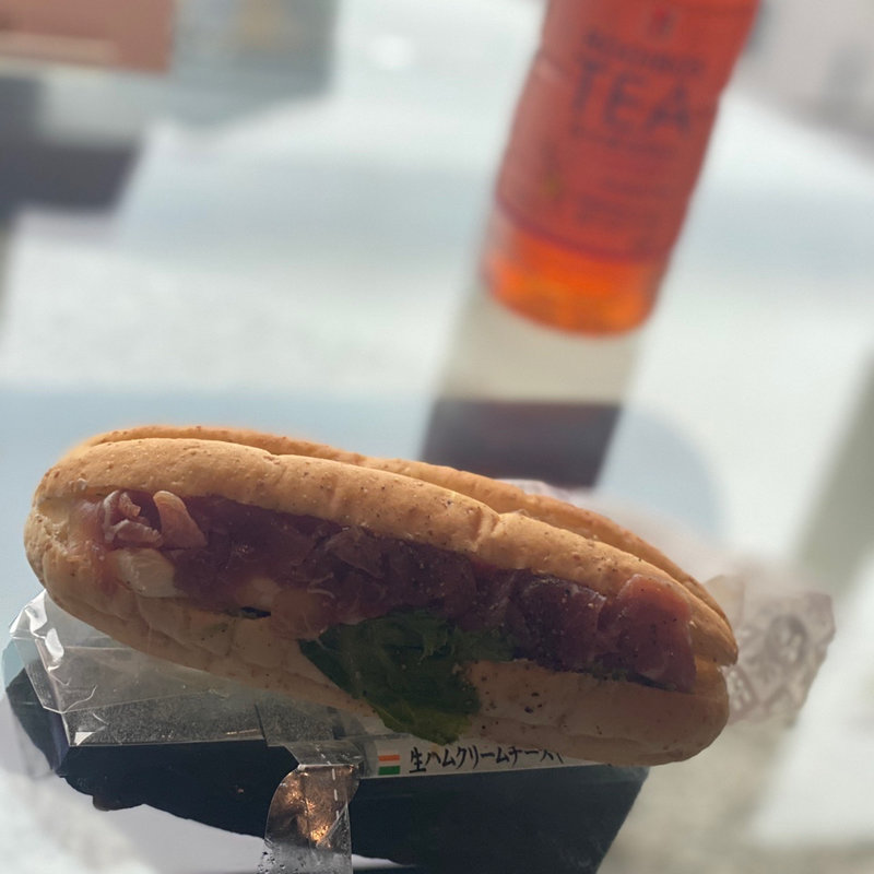 生ハムクリームチーズバジルソース(セブンイレブン 札幌南1条西6丁目店)