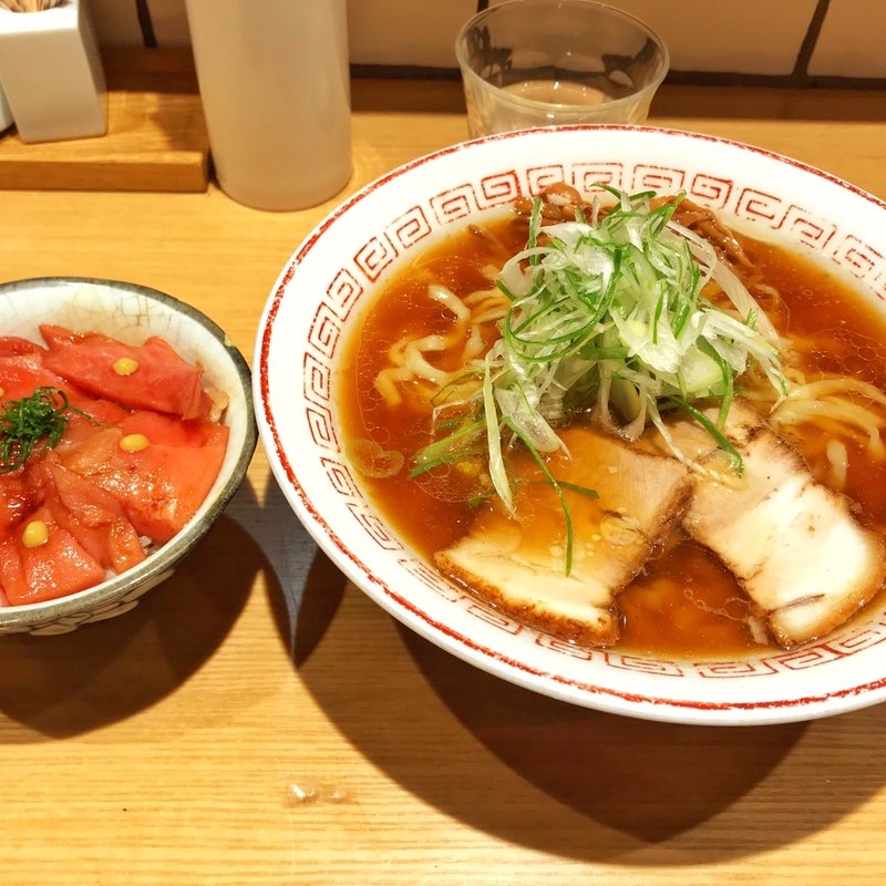 醤油ラーメン(すっきり)と本鮪漬け丼(きたかた食堂 )