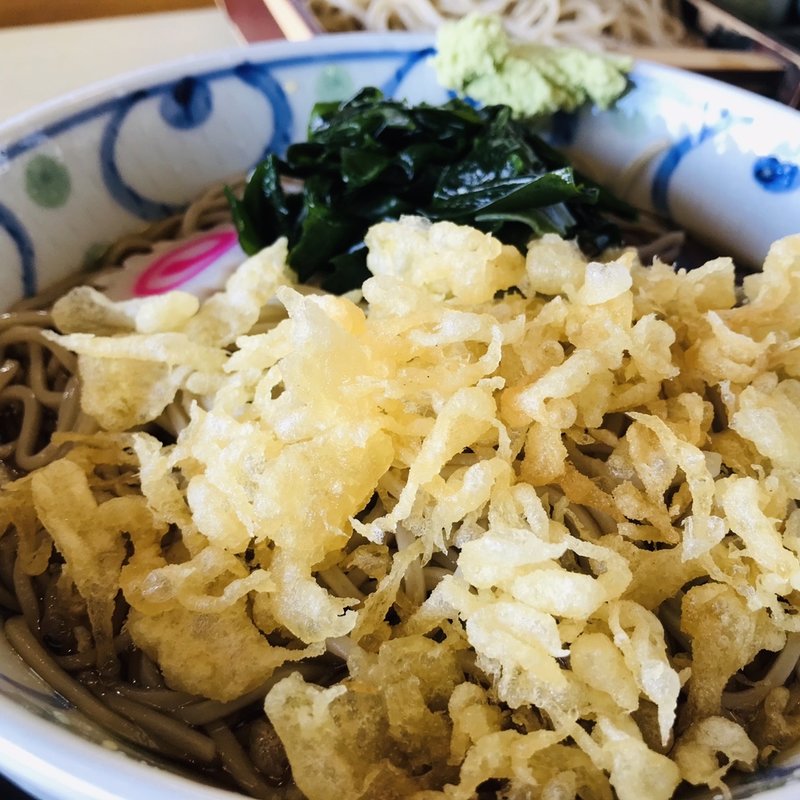 冷やしぶっかけたぬきそば(鈴乃家)