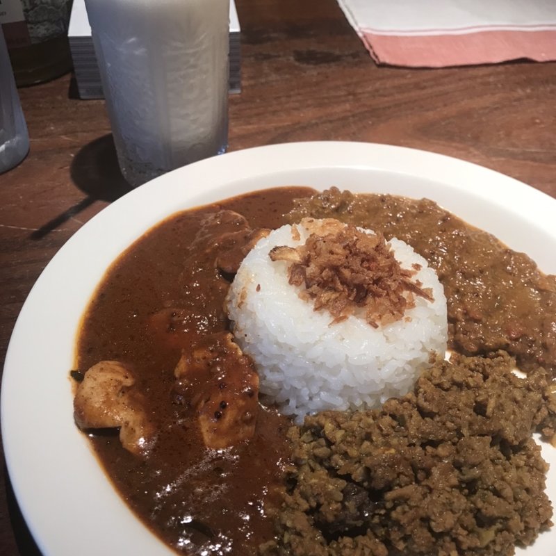 3種盛り(宇宙カレー)
