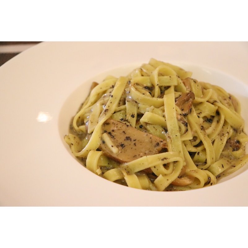 ポルチーニパスタ(Roma Termini)