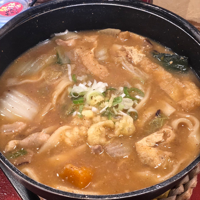 鳥肉ほうとう(甲州ほうとう 完熟屋 本店 （甲州　完熟屋(カンジュクヤ)）)