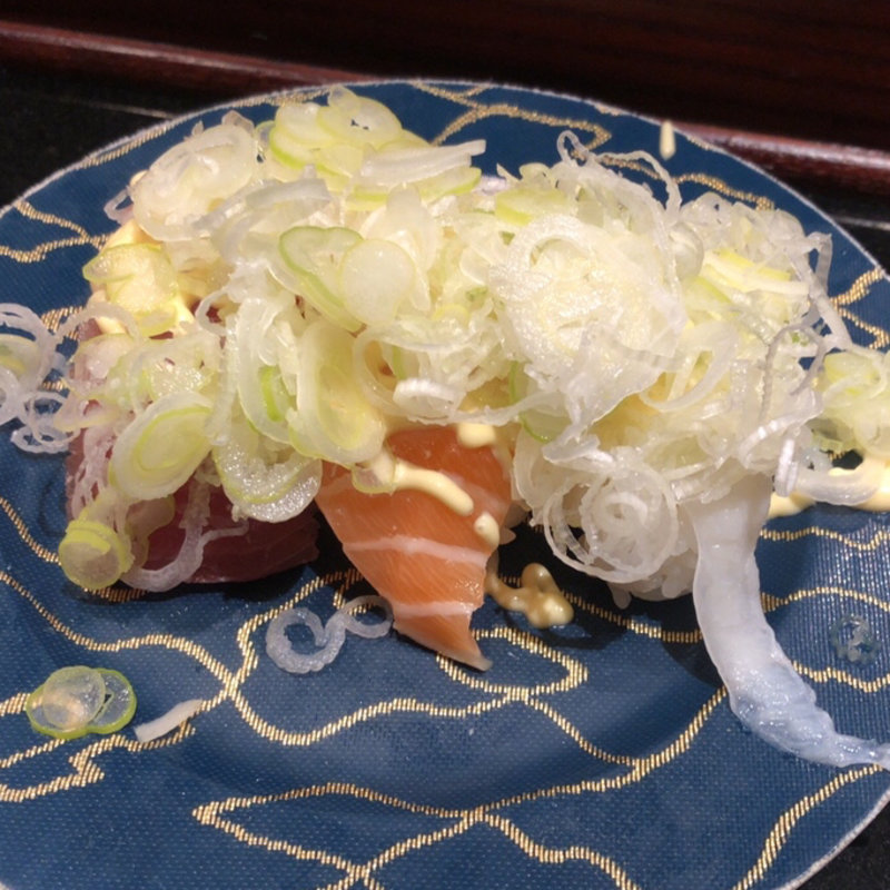 ネギまみれ三貫(すし兵衛)