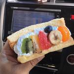 手づくりシフォンケーキのフルーツサンド(サンドイッチ専門店 サンセリテ)