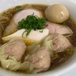 醤油らぁ麺 (京阪百貨店守口店催事)(らぁ麺 紫陽花 （ラアメン アジサイ）)