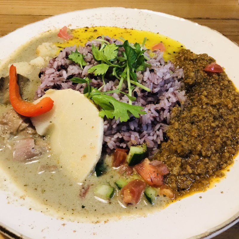 あいがけ2種盛り(スパイスカレーまるせ )