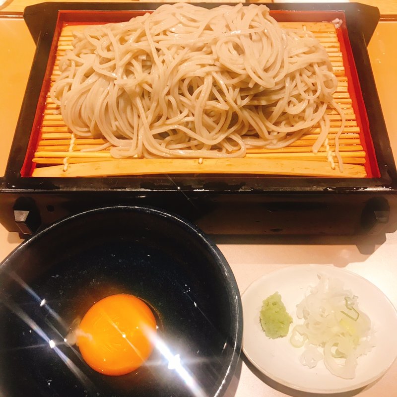 もり蕎麦・生卵(蕎麦酒処 空庵)